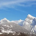 La Terrasse De Chalet *